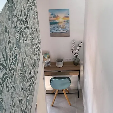 Classe 3 Etoiles Face A La De La Nartelle Apartment *