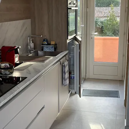 Apartment Classe 3 Etoiles Face A La De La Nartelle Sainte-Maxime