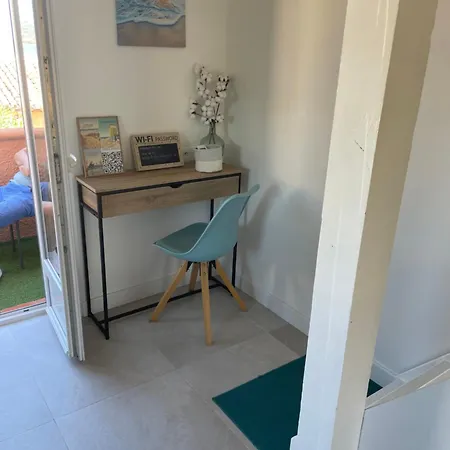 Classe 3 Etoiles Face A La De La Nartelle Sainte-Maxime