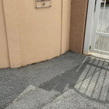 Appartement Classe 3 Etoiles Face A La De La Nartelle Avec Place De Parking Privative