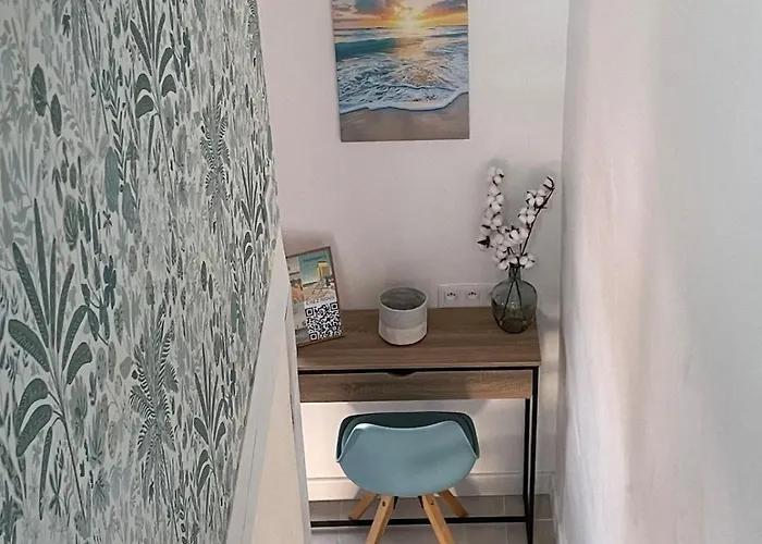 Classe 3 Etoiles Face A La De La Nartelle Apartmán *