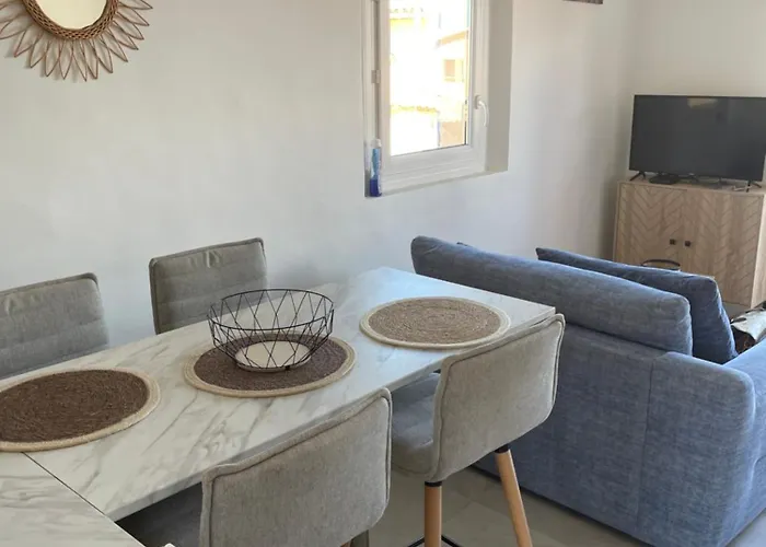 Apartman Classe 3 Etoiles Face A La De La Nartelle Sainte-Maxime